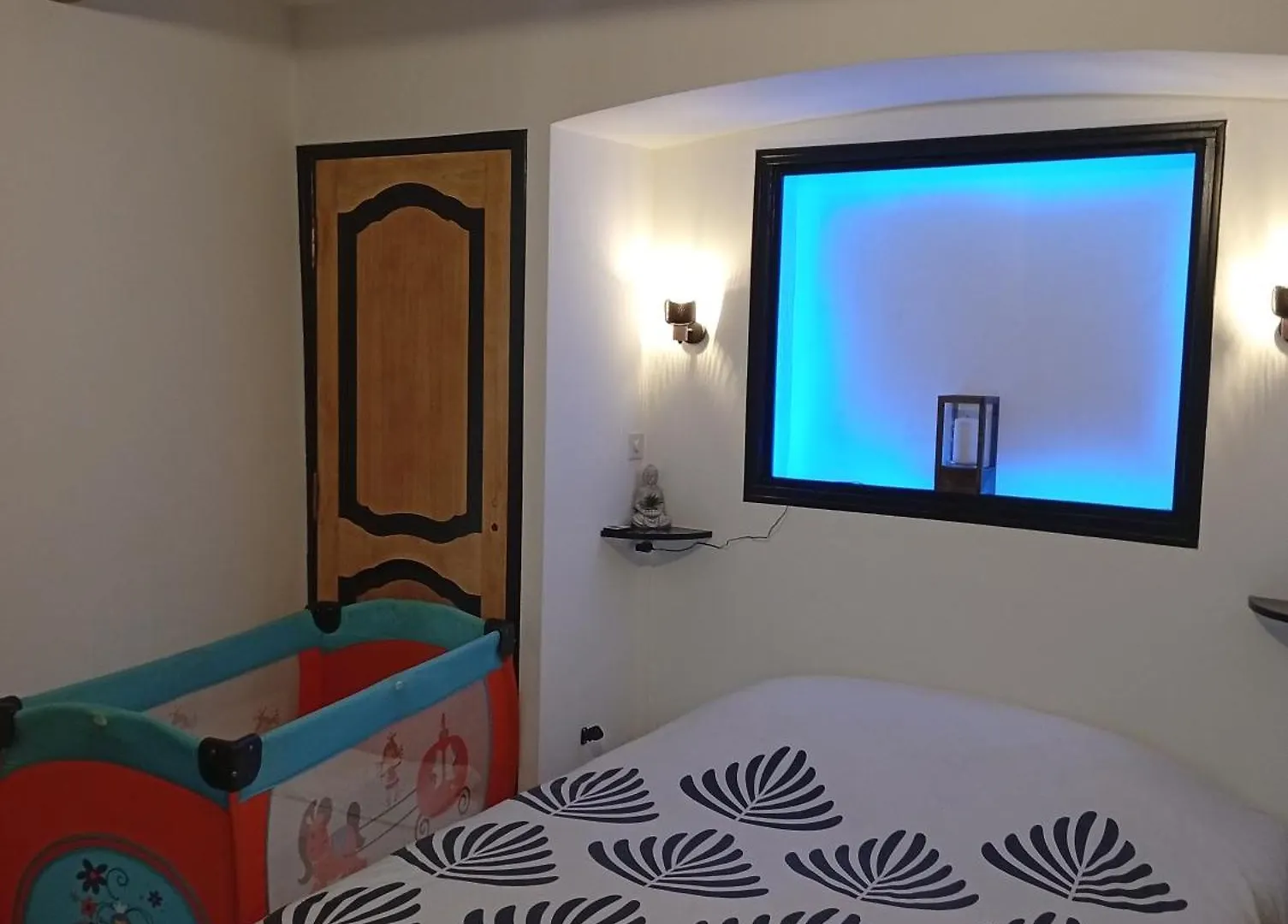 Lägenhet Studio Magnolia Sainte-Anastasie-sur-Issole